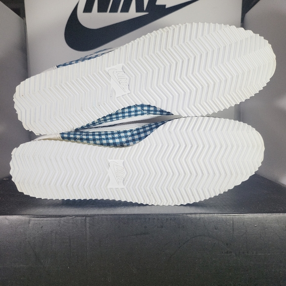 Size 8.5- Nike Classic Cortez QS Womens White Blue Plaid BV4890-101 Sneakers. FI - Picture 9 of 12
